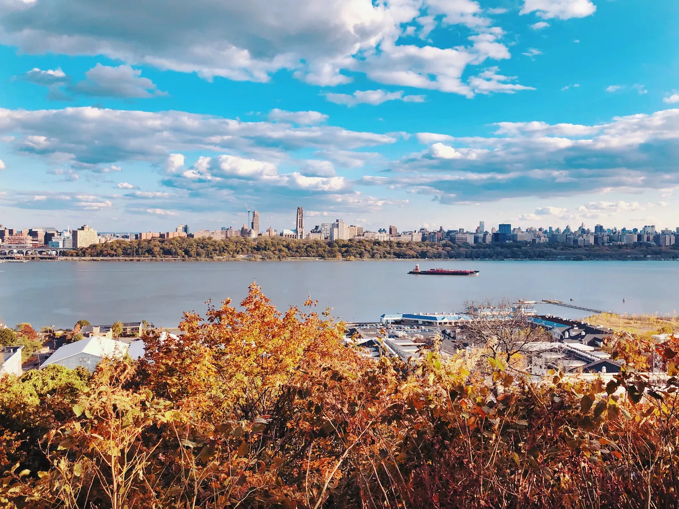 Autumn view from the Palisades in Cliffside Park across the Hudson River to Manhattan