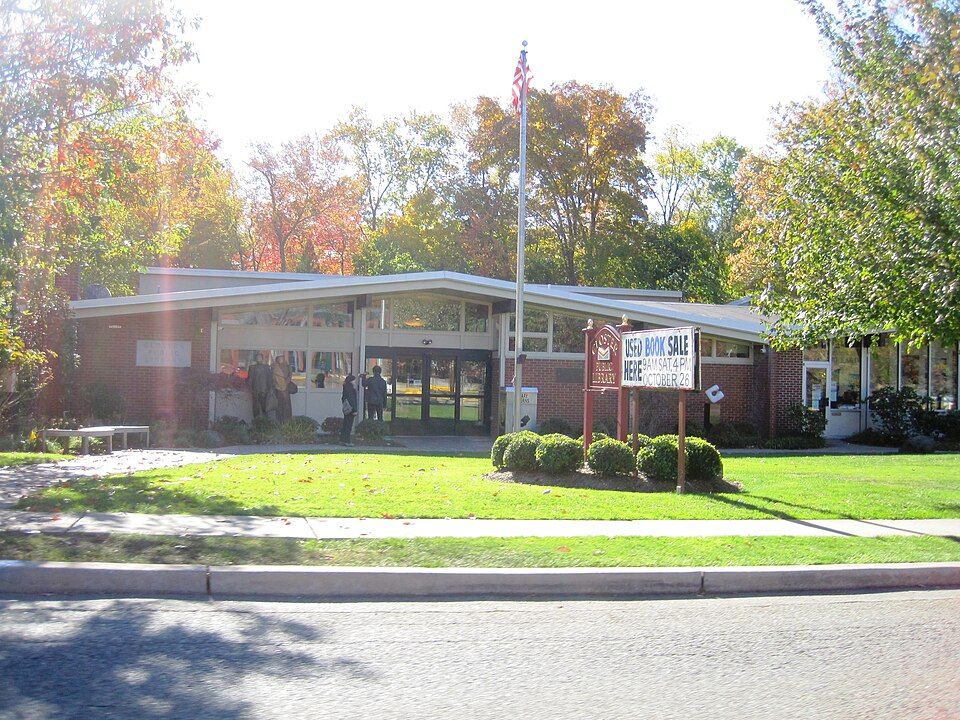 Closter Public Library