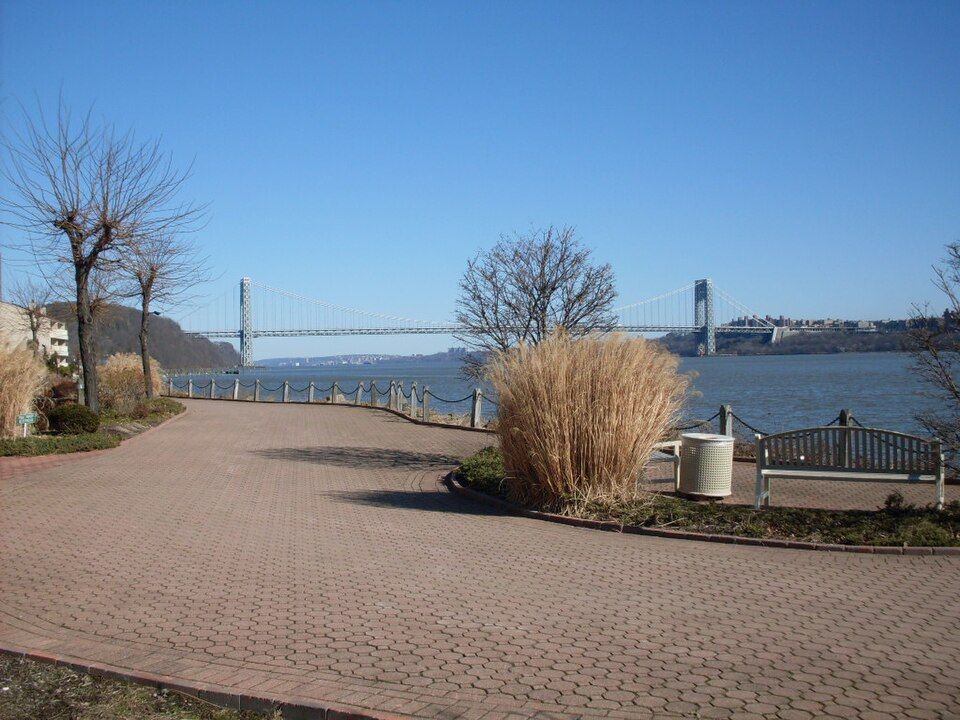 Edgewater Riverwalk