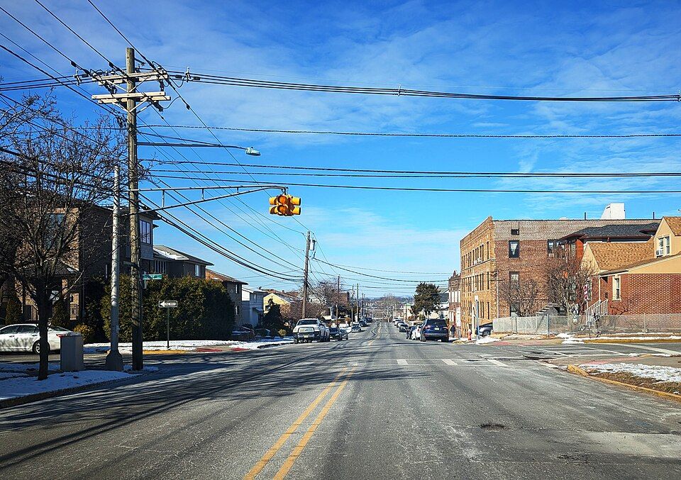East Brinkerhoff Avenue, Palisades Park